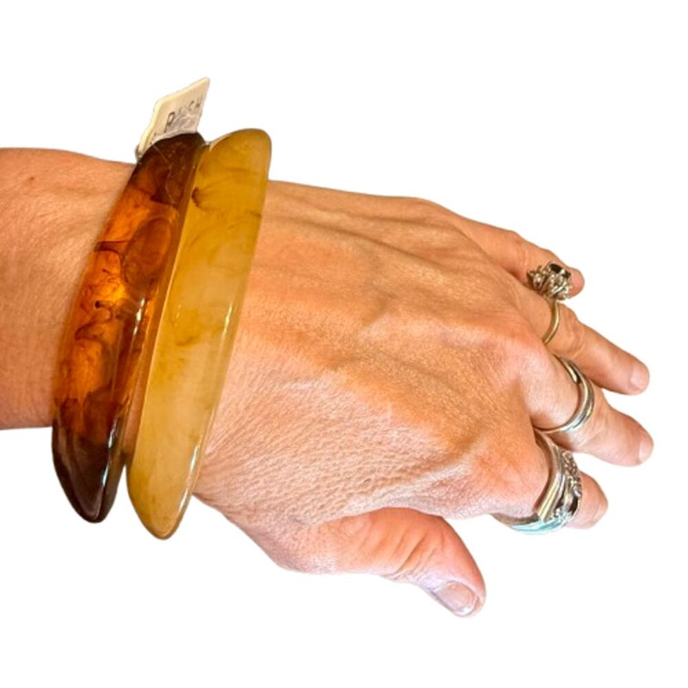 RUSH Denis & Charles Amber Tortoiseshell Lucite Bangle Set - Picture 6 of 6